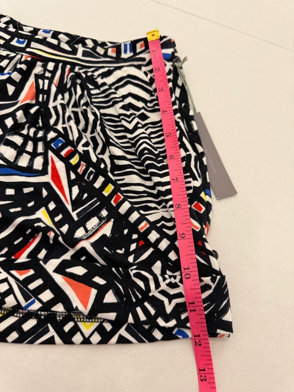 tarte Black & White Geometric Shorts with Color Accent - Picture 8 of 11